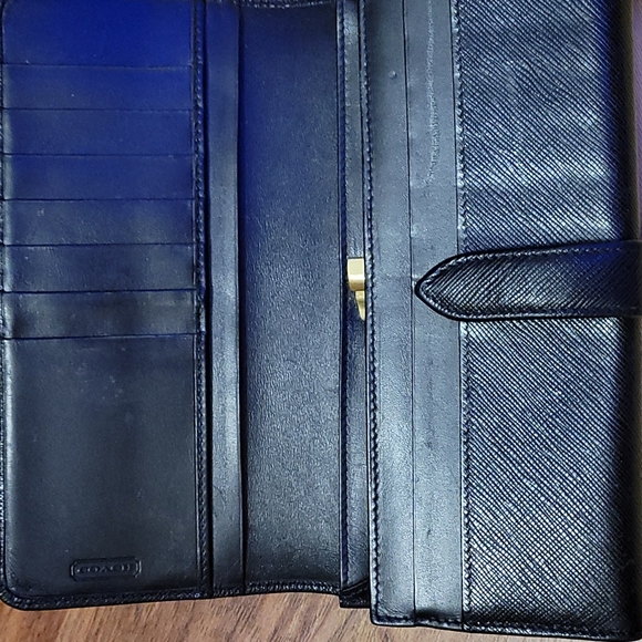 Wallet - Picture 2 of 9